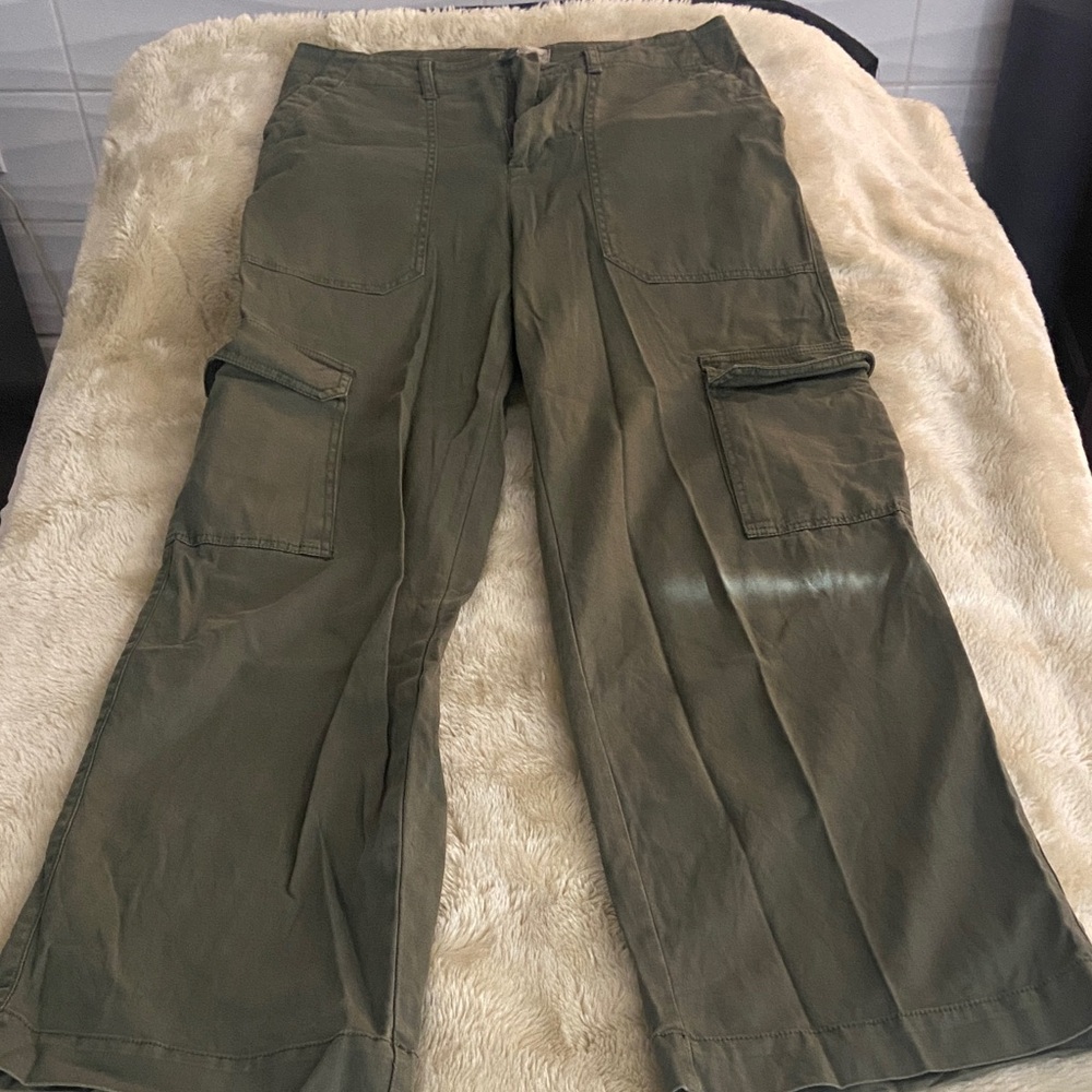 Universal Thread Olive Wide Leg Pants
